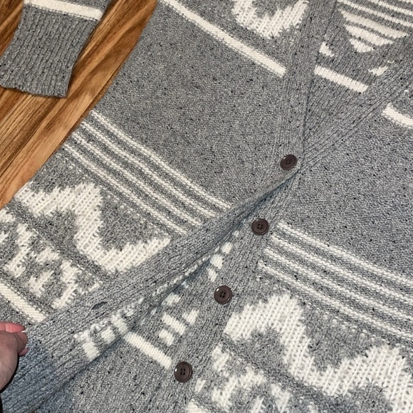 Banana Republic womens Medium sweater cardigan grey cream knit wool blend button - Picture 2 of 6